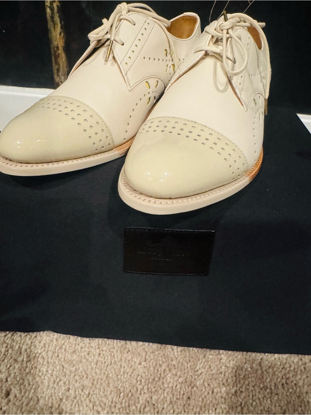 Women’s Lace-Up Brogue Flats in Cream